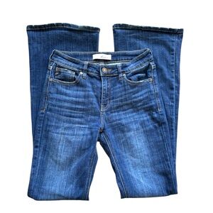 KanCan Woman’s Size 5 Low Rise Dark Wash Denim Boot Cut Jeans